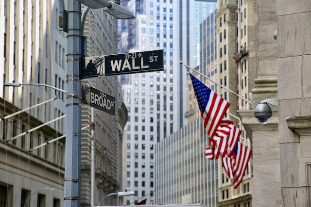 美股新年强势上涨趋势渐熄，华尔街机构纷纷唱空后市